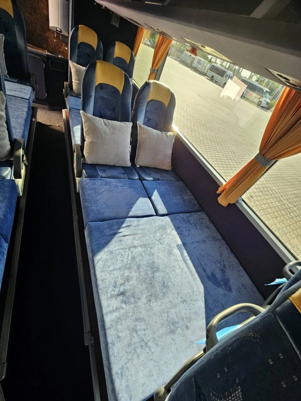 busPhoto-11